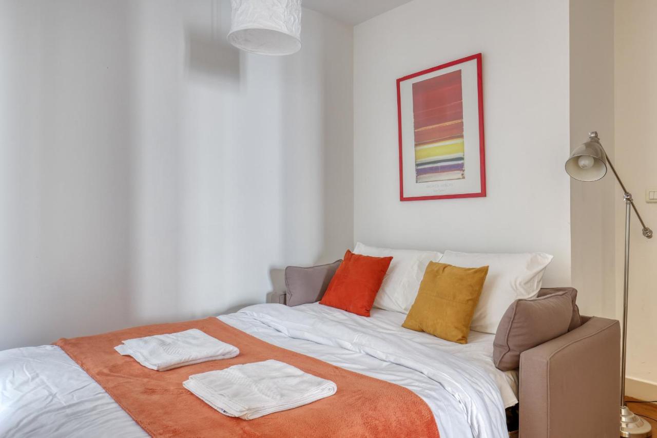 Apartment Spacious & Lovely Flat-up To 8 Guests-paris 10 Paris